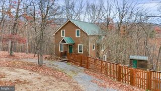 1944 CROSSINGS VIEW RD, Paw Paw, WV 25434