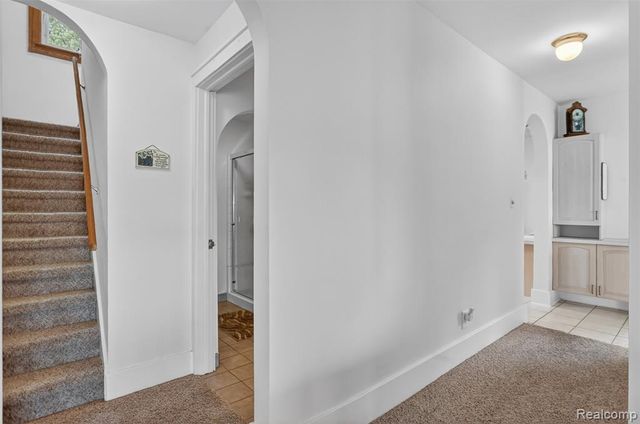 3961 Lakewood Drive, Waterford, MI 48329