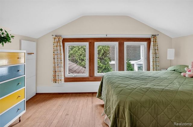 3961 Lakewood Drive, Waterford, MI 48329