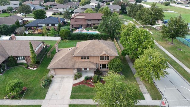 8216 Eynsford Drive, Orland Park, IL 60462