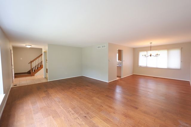 8216 Eynsford Drive, Orland Park, IL 60462