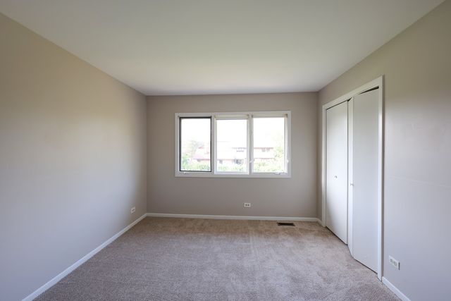 8216 Eynsford Drive, Orland Park, IL 60462