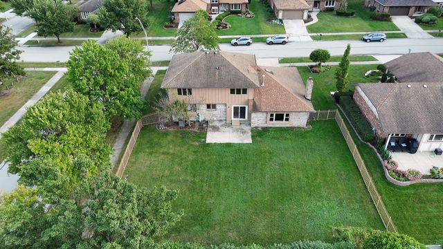 8216 Eynsford Drive, Orland Park, IL 60462