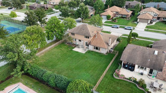 8216 Eynsford Drive, Orland Park, IL 60462