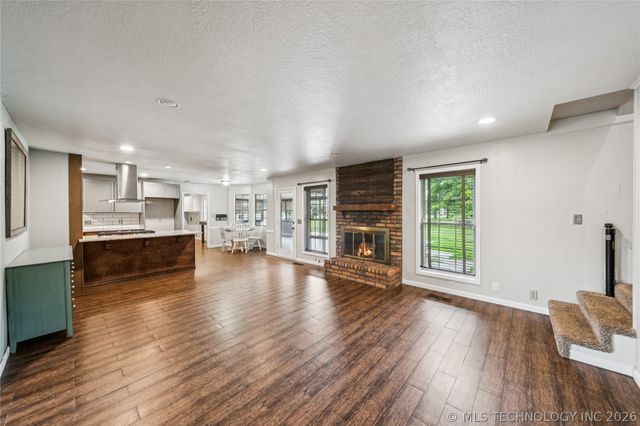 6103 S 223rd East Avenue, Broken Arrow, OK 74014