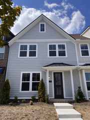 138 Valentine Aly, Nashville, TN 37218