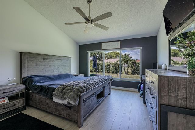 10275 Grove Lane, Cooper City, FL 33328