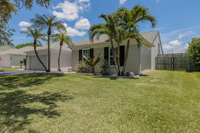 10275 Grove Lane, Cooper City, FL 33328