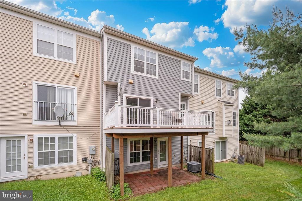 Image 46 of property listing at 21 INKBERRY CIR, Gaithersburg, MD 20877