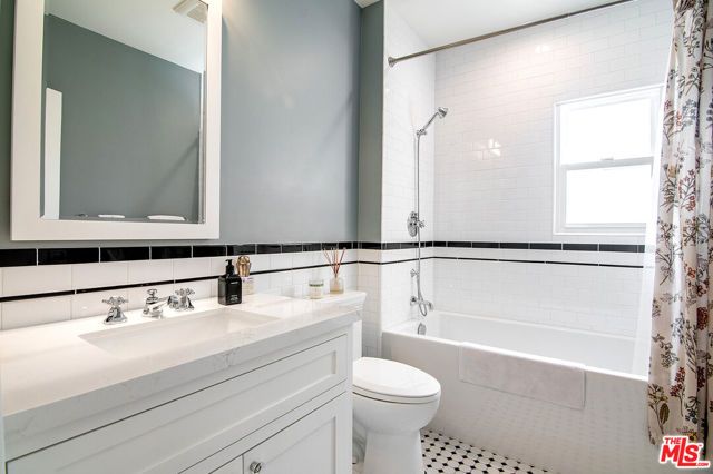 228 S Orange Drive, Los Angeles, CA 90036