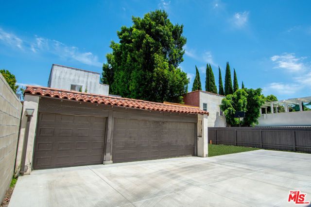 228 S Orange Drive, Los Angeles, CA 90036