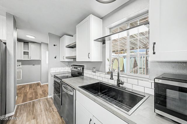 1630 E John Cabot Road, Phoenix, AZ 85022