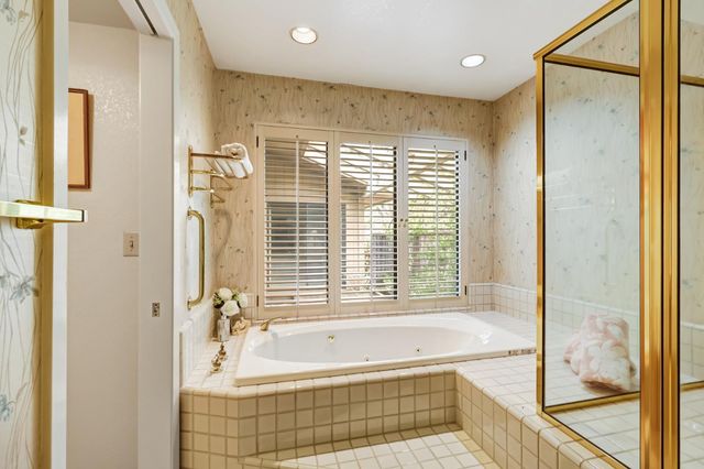 2812 Lacy Ln, Sacramento, CA 95821