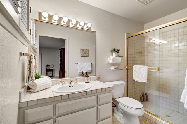 2812 Lacy Ln, Sacramento, CA 95821