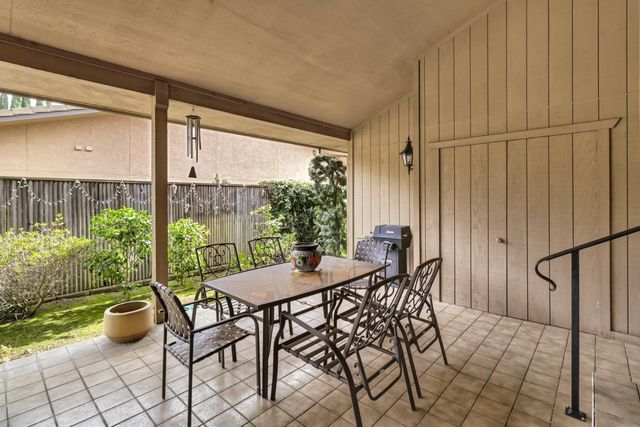 2812 Lacy Ln, Sacramento, CA 95821