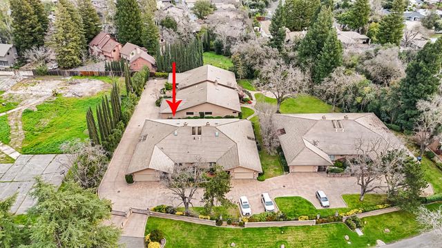 2812 Lacy Ln, Sacramento, CA 95821