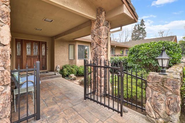 2812 Lacy Ln, Sacramento, CA 95821