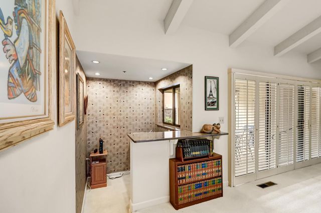 2812 Lacy Ln, Sacramento, CA 95821