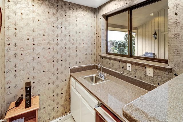 2812 Lacy Ln, Sacramento, CA 95821