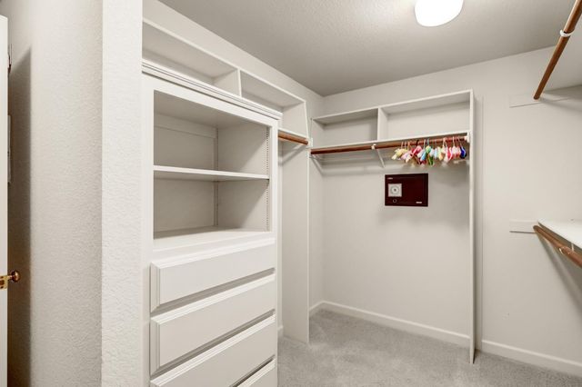 2812 Lacy Ln, Sacramento, CA 95821