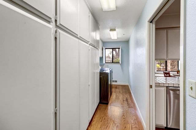 2812 Lacy Ln, Sacramento, CA 95821