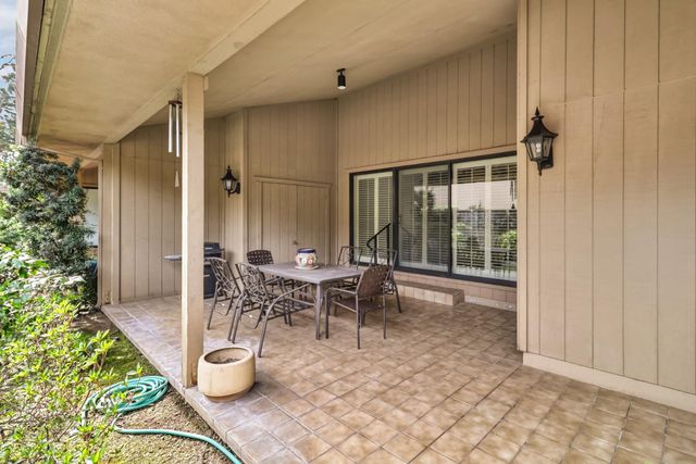 2812 Lacy Ln, Sacramento, CA 95821