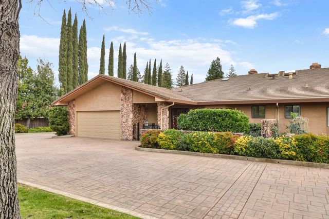 2812 Lacy Ln, Sacramento, CA 95821