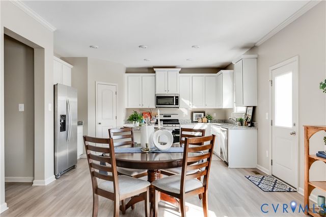 2611 Cedarville Ct, Midlothian, VA 23112