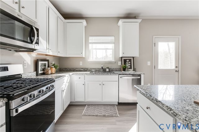 2611 Cedarville Ct, Midlothian, VA 23112