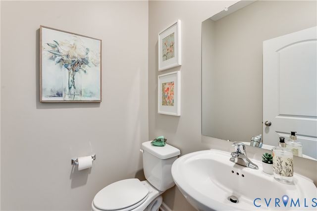 2611 Cedarville Ct, Midlothian, VA 23112