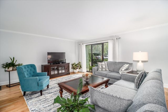 22 Olcott Way 22, Ridgefield, CT 06877