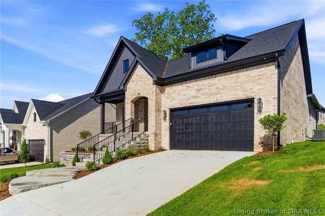 711 Lillian Way, Jeffersonville, IN 47130