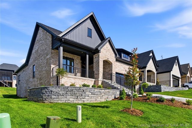 711 Lillian Way, Jeffersonville, IN 47130