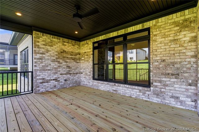 711 Lillian Way, Jeffersonville, IN 47130