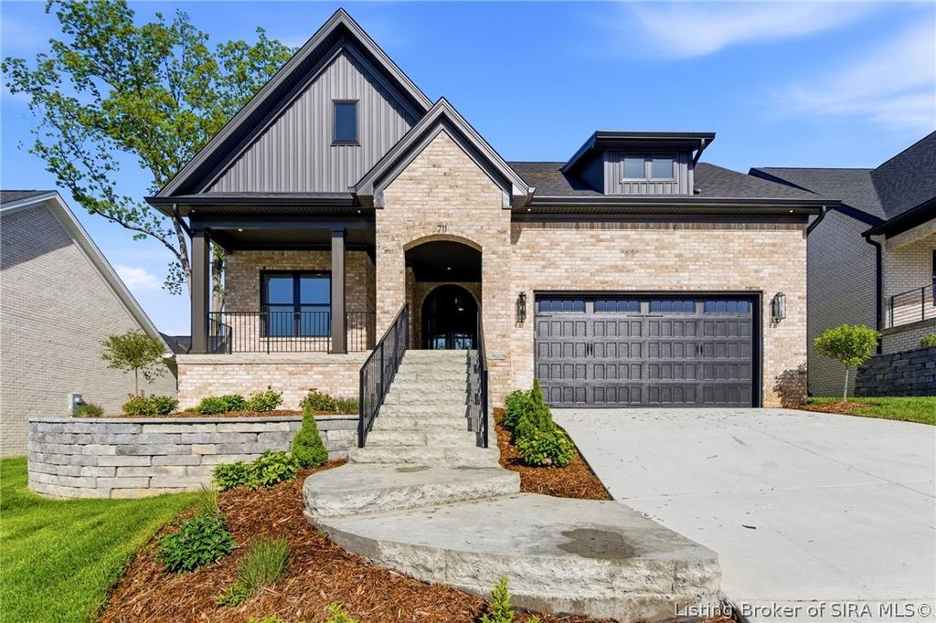 711 Lillian Way, Jeffersonville, IN 47130