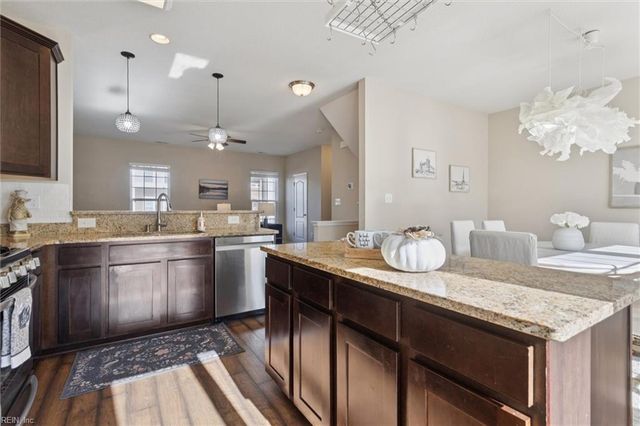 4865 Travertine AVE, Virginia Beach, VA 23462