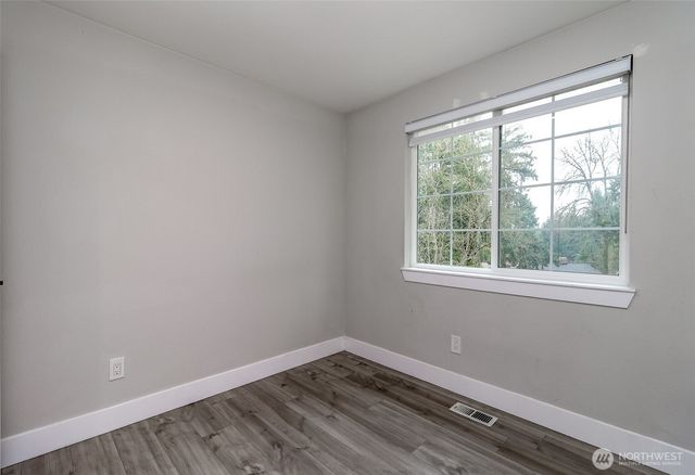 12725 Roosevelt Way NE, Seattle, WA 98125