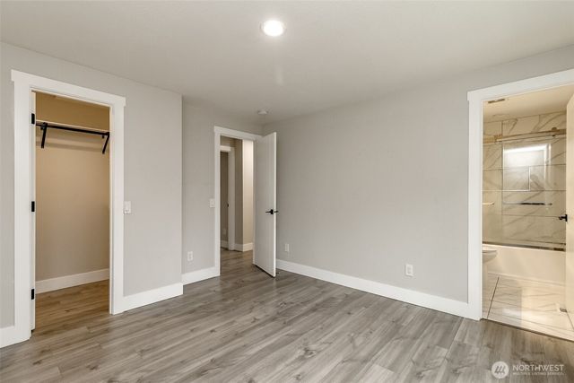 12725 Roosevelt Way NE, Seattle, WA 98125