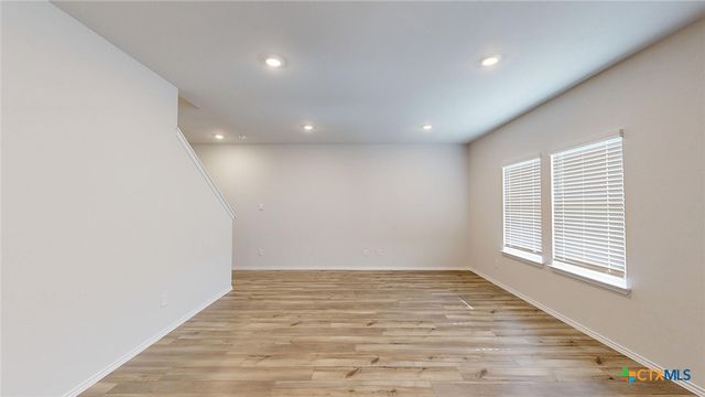 329 Dobson Drive, Killeen, TX 76549