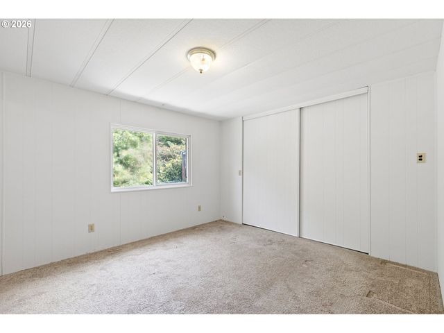 1600 RHODODENDRON Dr 429, Florence, OR 97439