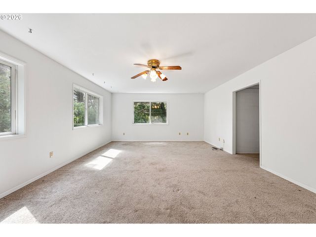 1600 RHODODENDRON Dr 429, Florence, OR 97439