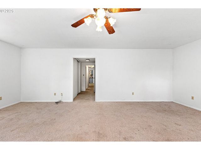 1600 RHODODENDRON Dr 429, Florence, OR 97439