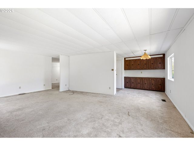 1600 RHODODENDRON Dr 429, Florence, OR 97439