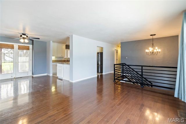 3644 Crestview Drive, Hillsboro, MO 63050