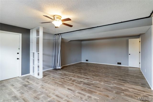 3644 Crestview Drive, Hillsboro, MO 63050