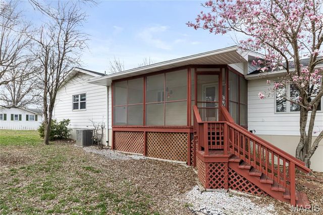 3644 Crestview Drive, Hillsboro, MO 63050