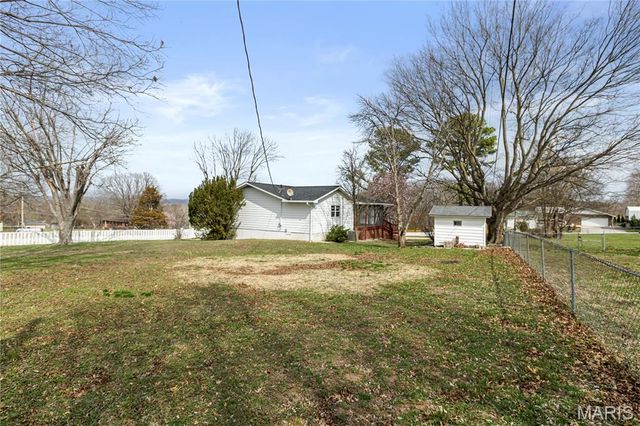 3644 Crestview Drive, Hillsboro, MO 63050