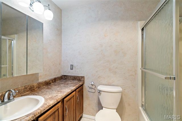 3644 Crestview Drive, Hillsboro, MO 63050