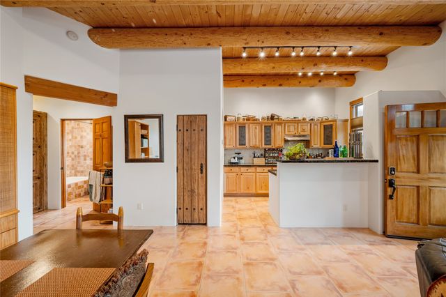 947 Lopez 2, Santa Fe, NM 87501