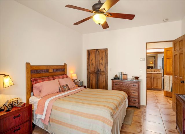 947 Lopez 2, Santa Fe, NM 87501